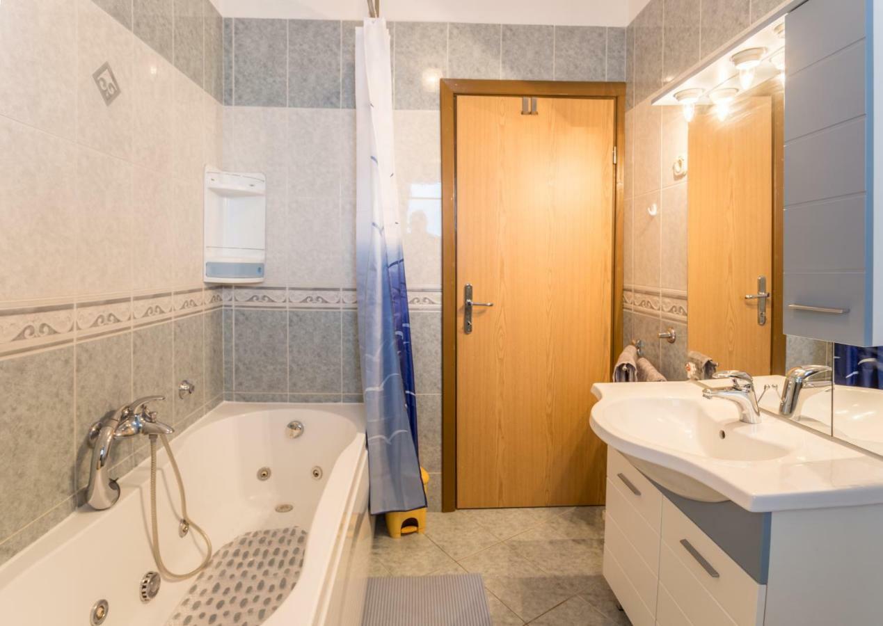 אומאג Apartment Dean מראה חיצוני תמונה