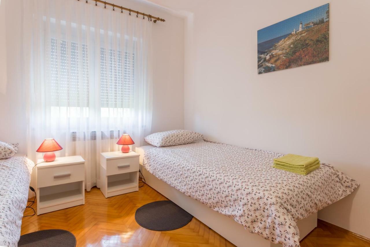 אומאג Apartment Dean מראה חיצוני תמונה