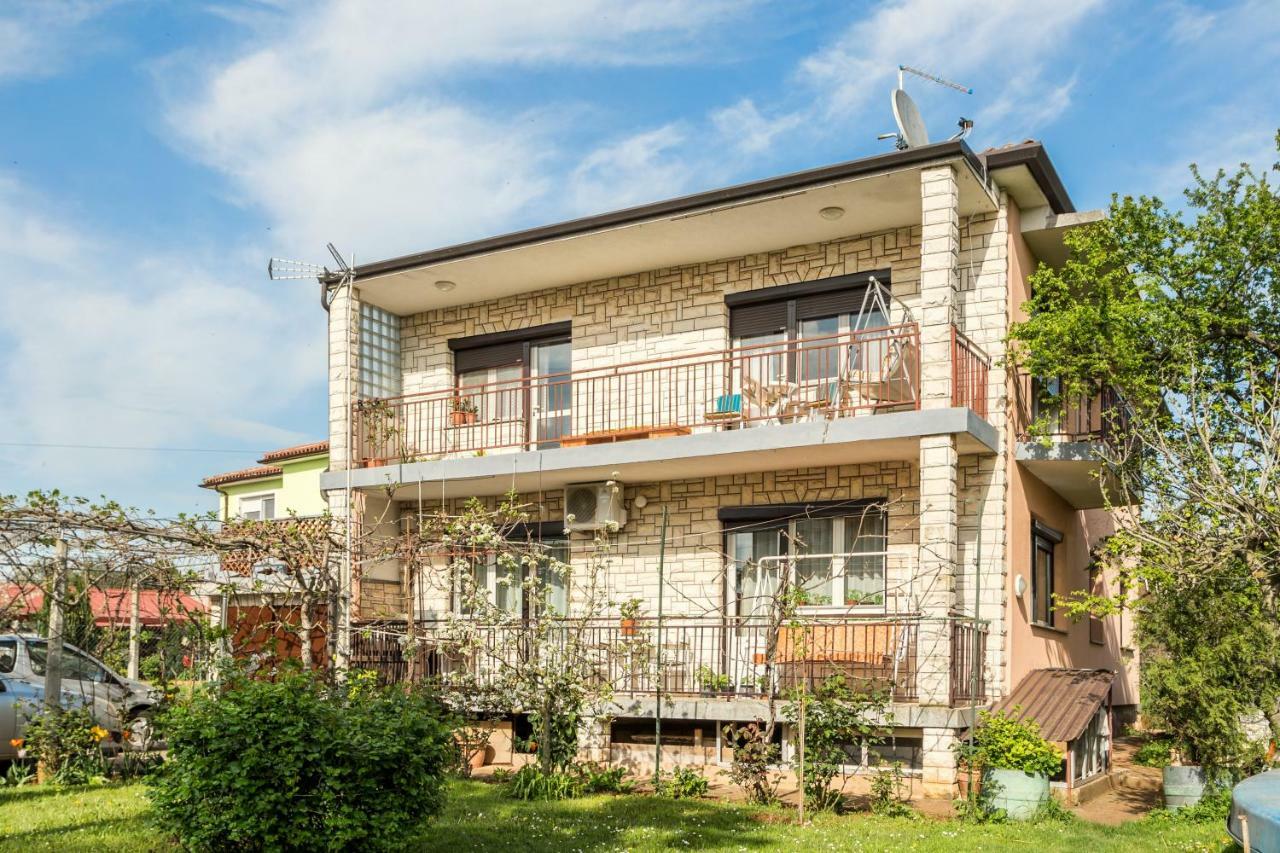 אומאג Apartment Dean מראה חיצוני תמונה