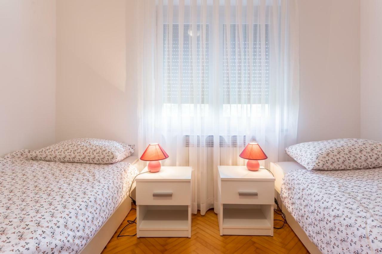 אומאג Apartment Dean מראה חיצוני תמונה